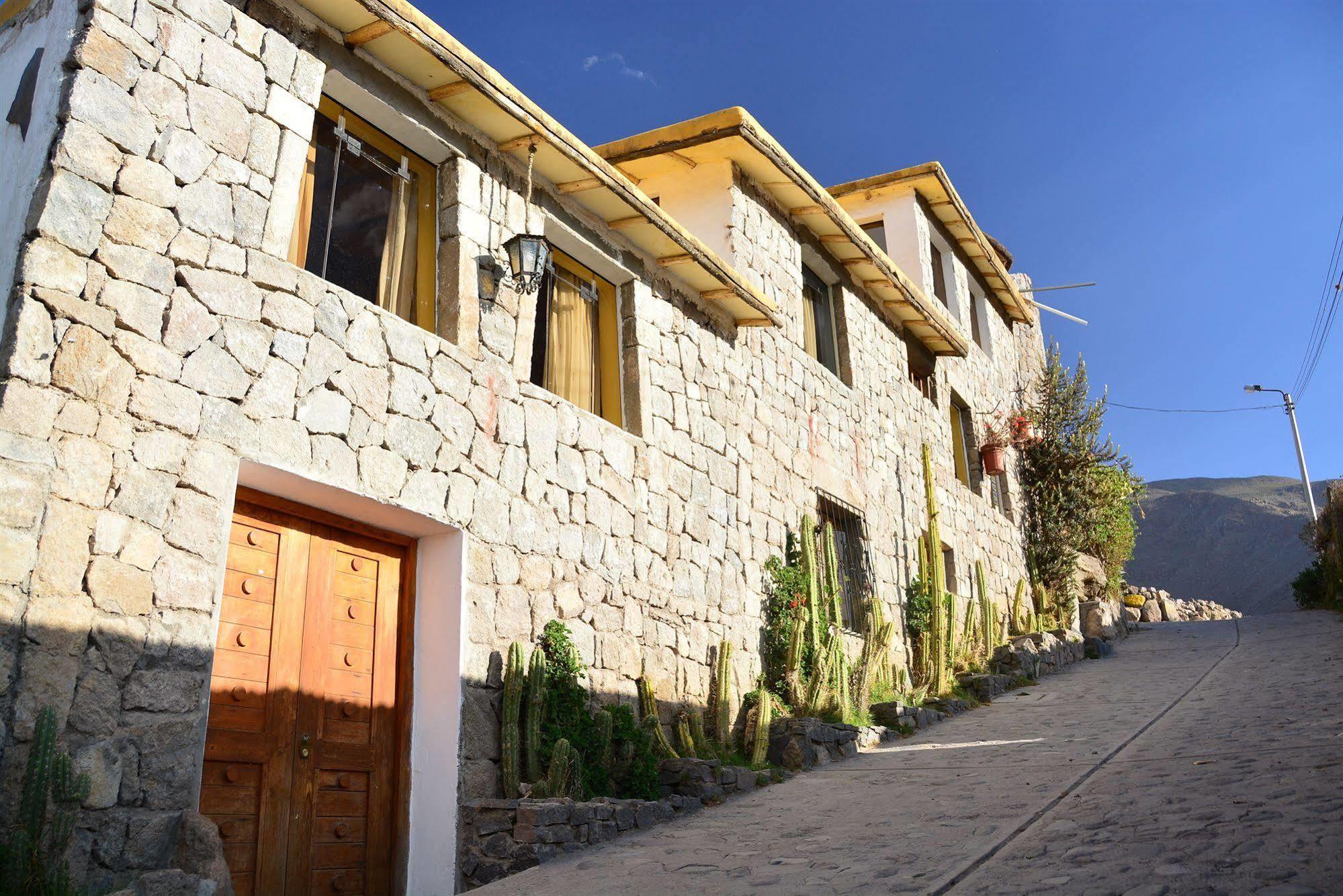 Hotel Kuntur Wassi Cabanaconde Ngoại thất bức ảnh