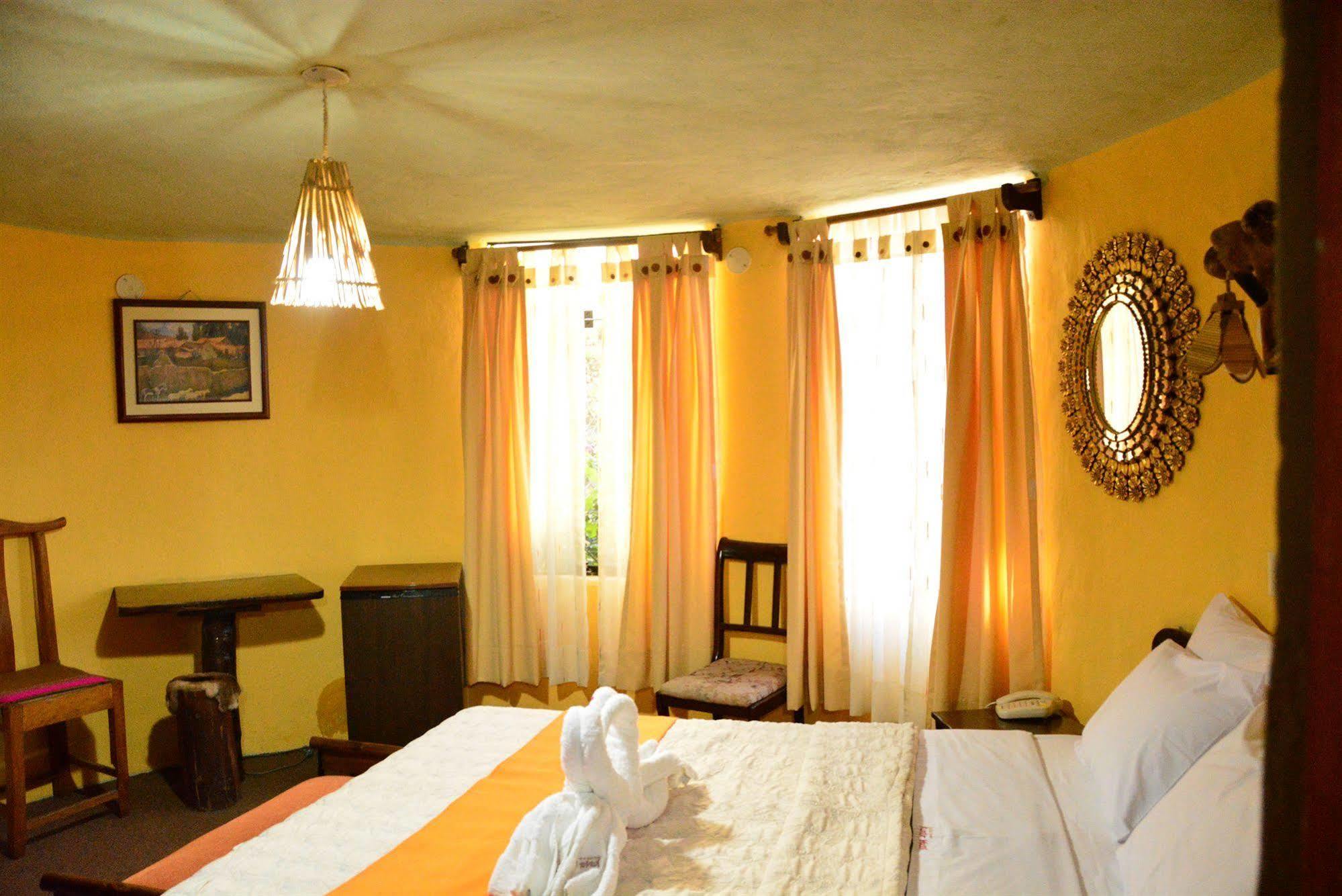 Hotel Kuntur Wassi Cabanaconde Ngoại thất bức ảnh